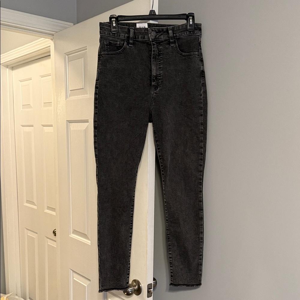 Gap Skinny Jeans - Size 30 regular